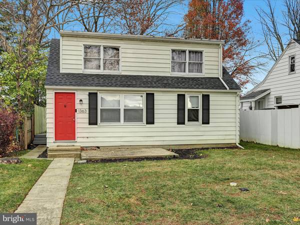 1363 GLEN MOORE CIR, Lancaster, PA 17601