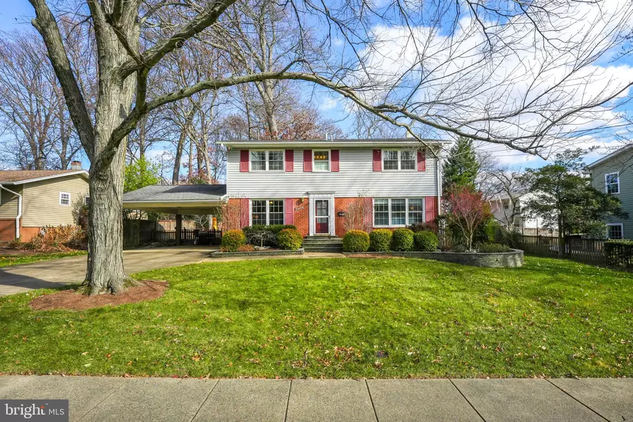 2635 BOWLING GREEN DR, Vienna, VA 22180