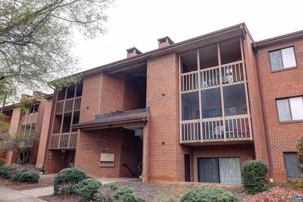 138 TURTLE CREEK LN #9, Charlottesville, VA 22901