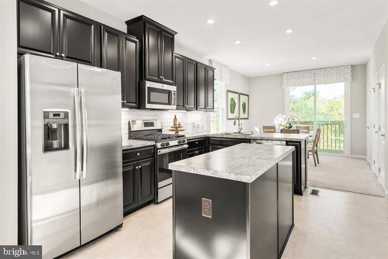 Pasadena, MD 21122,179 WOODGATE CIR #CLARENDON-MIDLEVEL