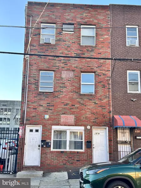 1818 S 8TH ST, Philadelphia, PA 19148