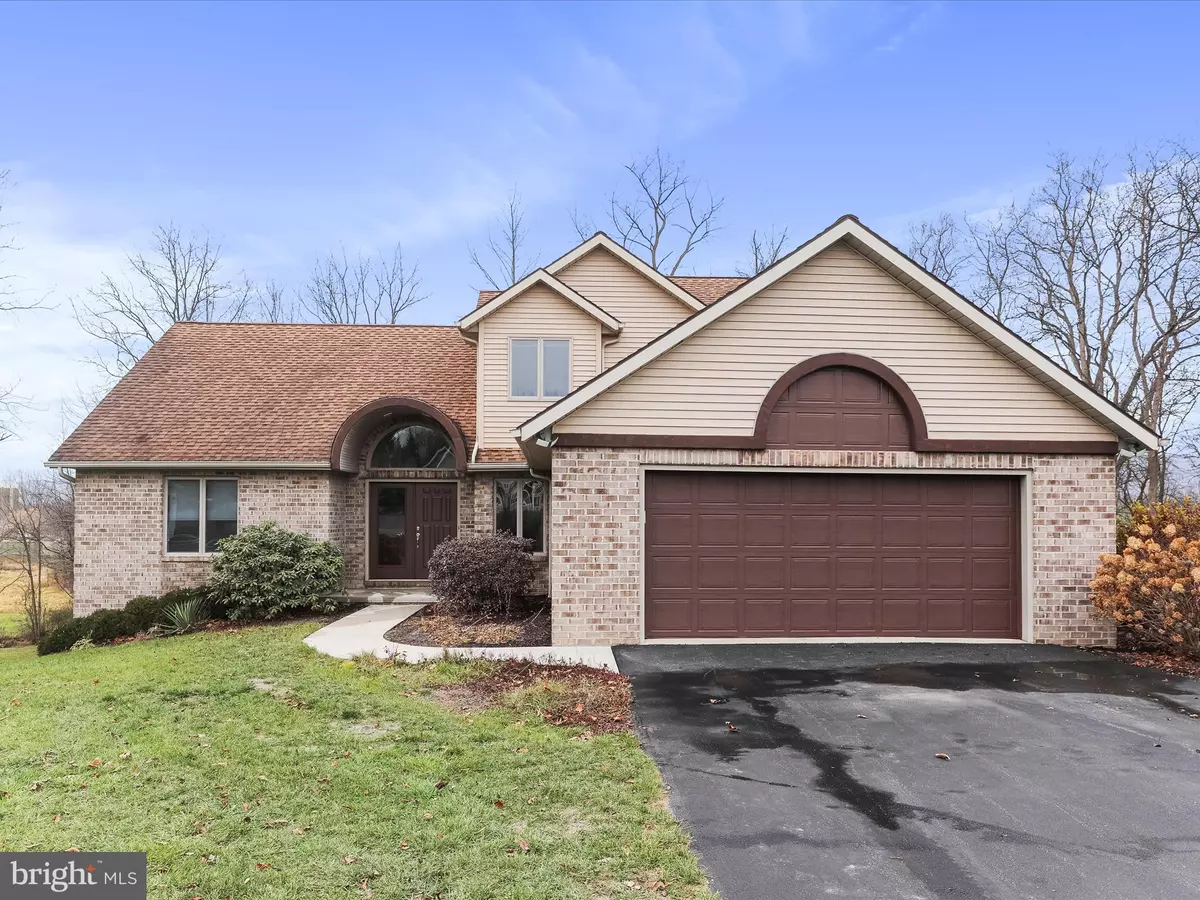 Chambersburg, PA 17201,160 BUCKINGHAM DRIVE #14