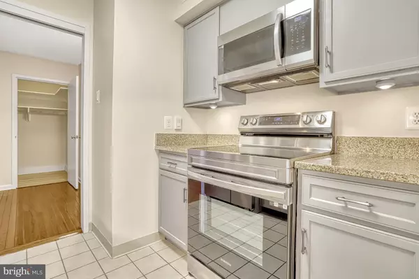 3800 FAIRFAX DR #1412, Arlington, VA 22203