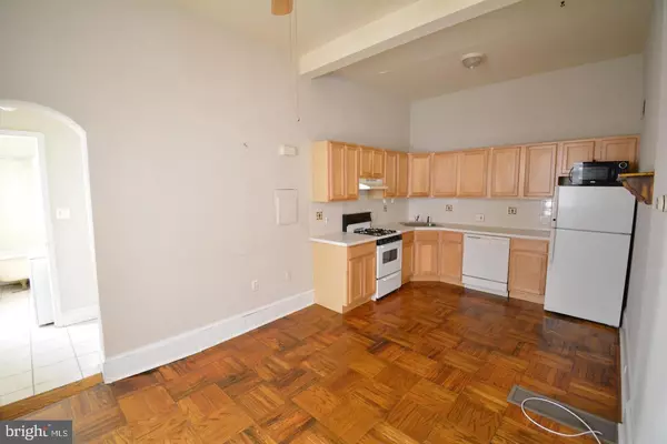 Philadelphia, PA 19129,4253 RIDGE AVE #1R