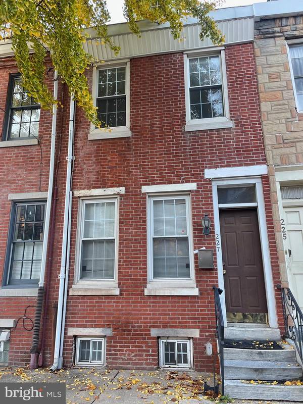 227 CHRISTIAN ST, Philadelphia, PA 19147