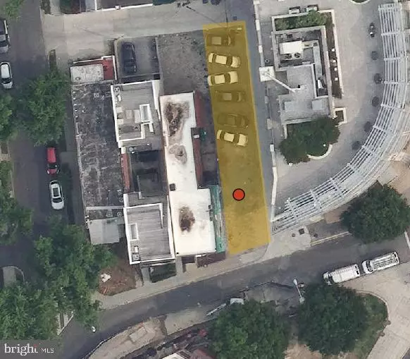 Washington, DC 20010,825 ROCK CREEK CHURCH RD NW