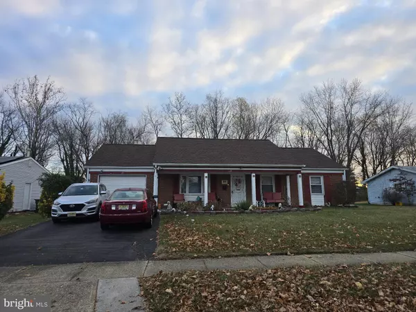 21 GENESEE LN, Willingboro, NJ 08046