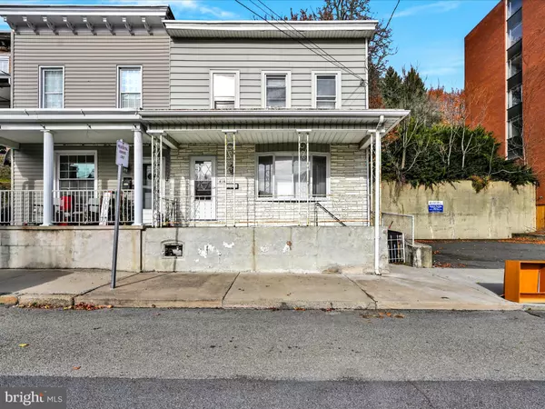 414 WASHINGTON ST, Pottsville, PA 17901