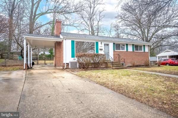 Annandale, VA 22003,6909 FERN LN