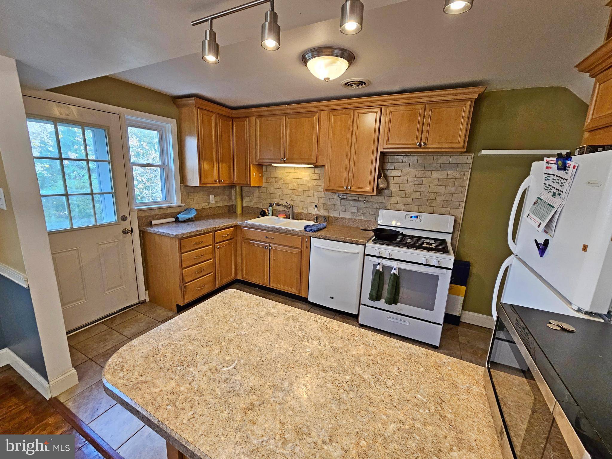 Lancaster, PA 17603,1225 HIGH ST