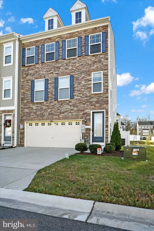 8382 AMBER BEACON CIR, Millersville, MD 21108