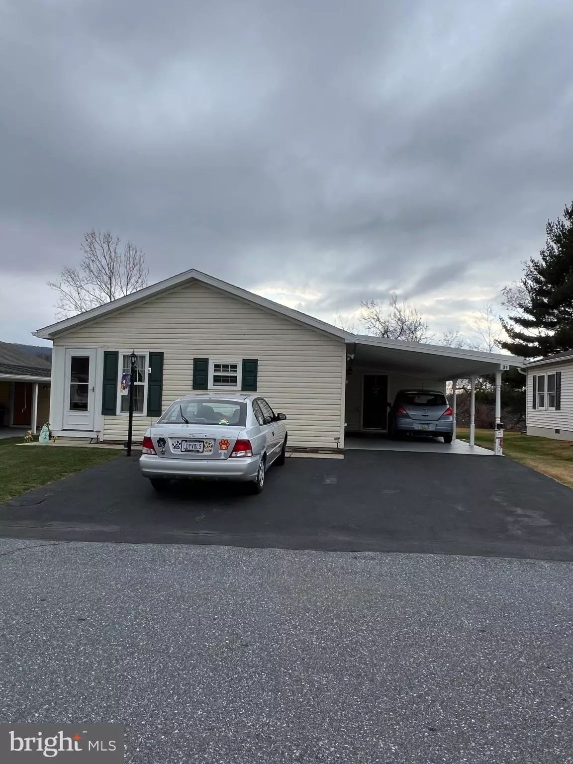 Womelsdorf, PA 19567,31 WESTVIEW TER