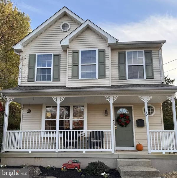 42 WALNUT ST, Clayton, NJ 08312