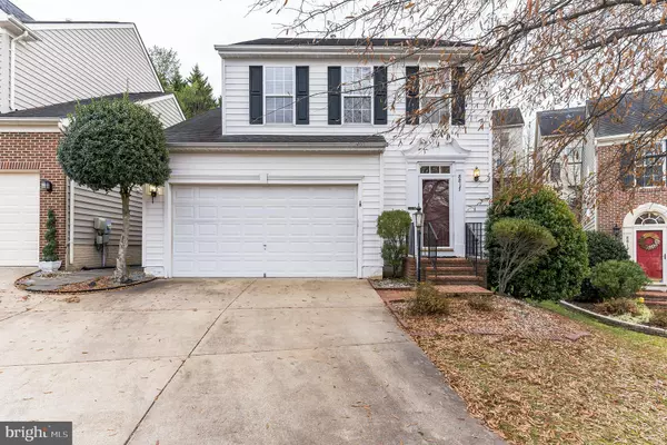 8817 CARPENTERS HALL DR, Lorton, VA 22079