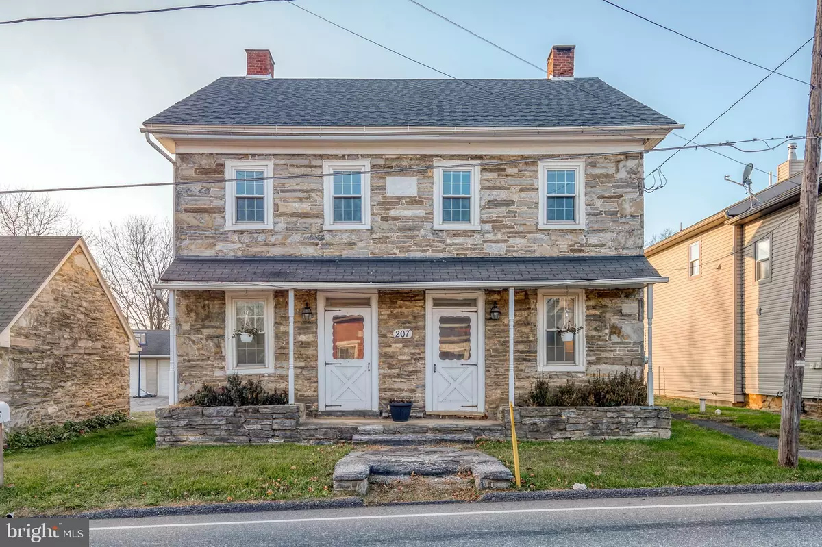 Newmanstown, PA 17073,207 S CARPENTER ST