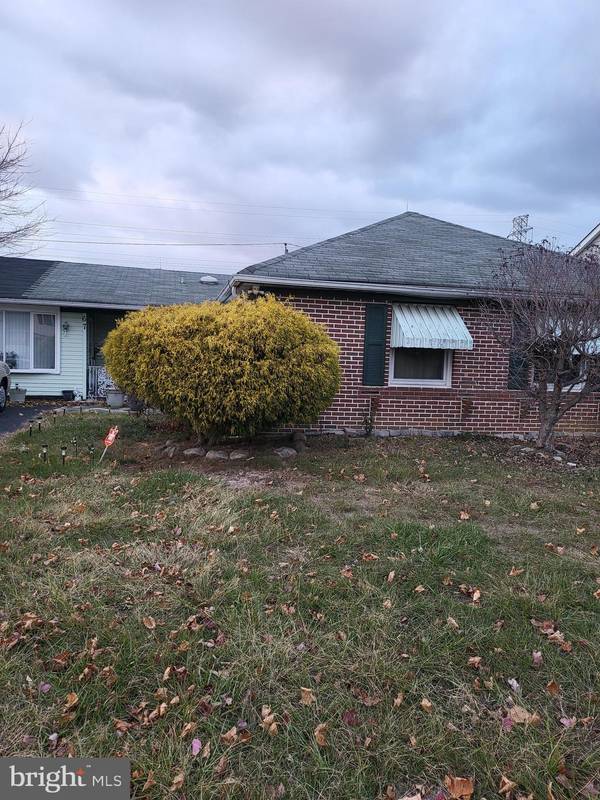 67 MEDFORD LN, Willingboro, NJ 08046