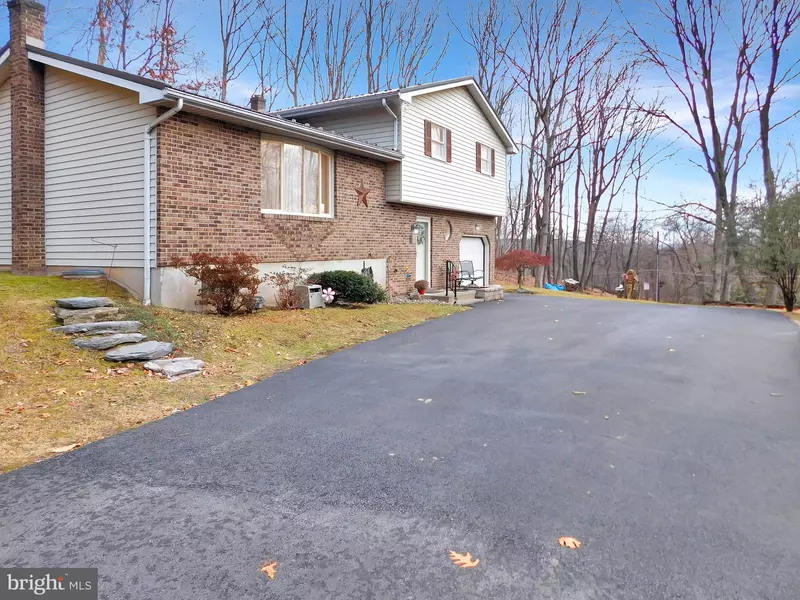 330 WILDCAT RD, Tamaqua, PA 18252