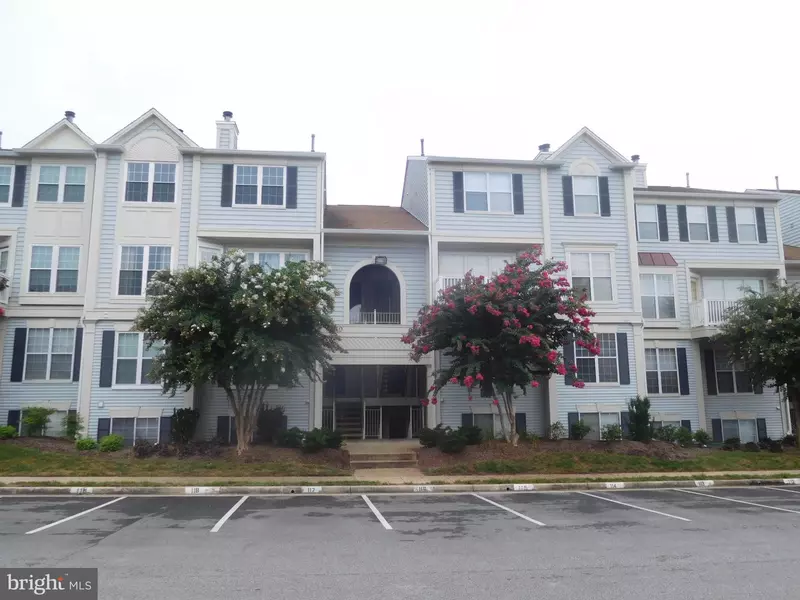 9248 CARDINAL FOREST LN #201, Lorton, VA 22079