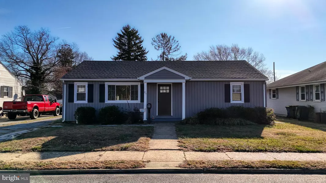 27 HAMILTON LN, Smyrna, DE 19977