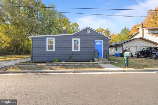 25 LIPPINCOTT AVE, Pennsville, NJ 08070