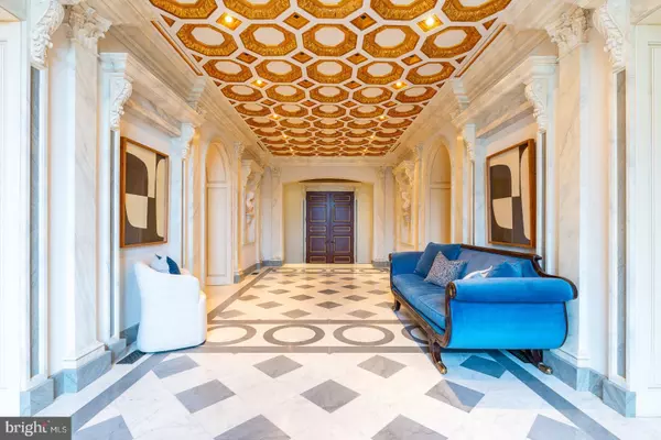 Philadelphia, PA 19106,421 CHESTNUT ST #401