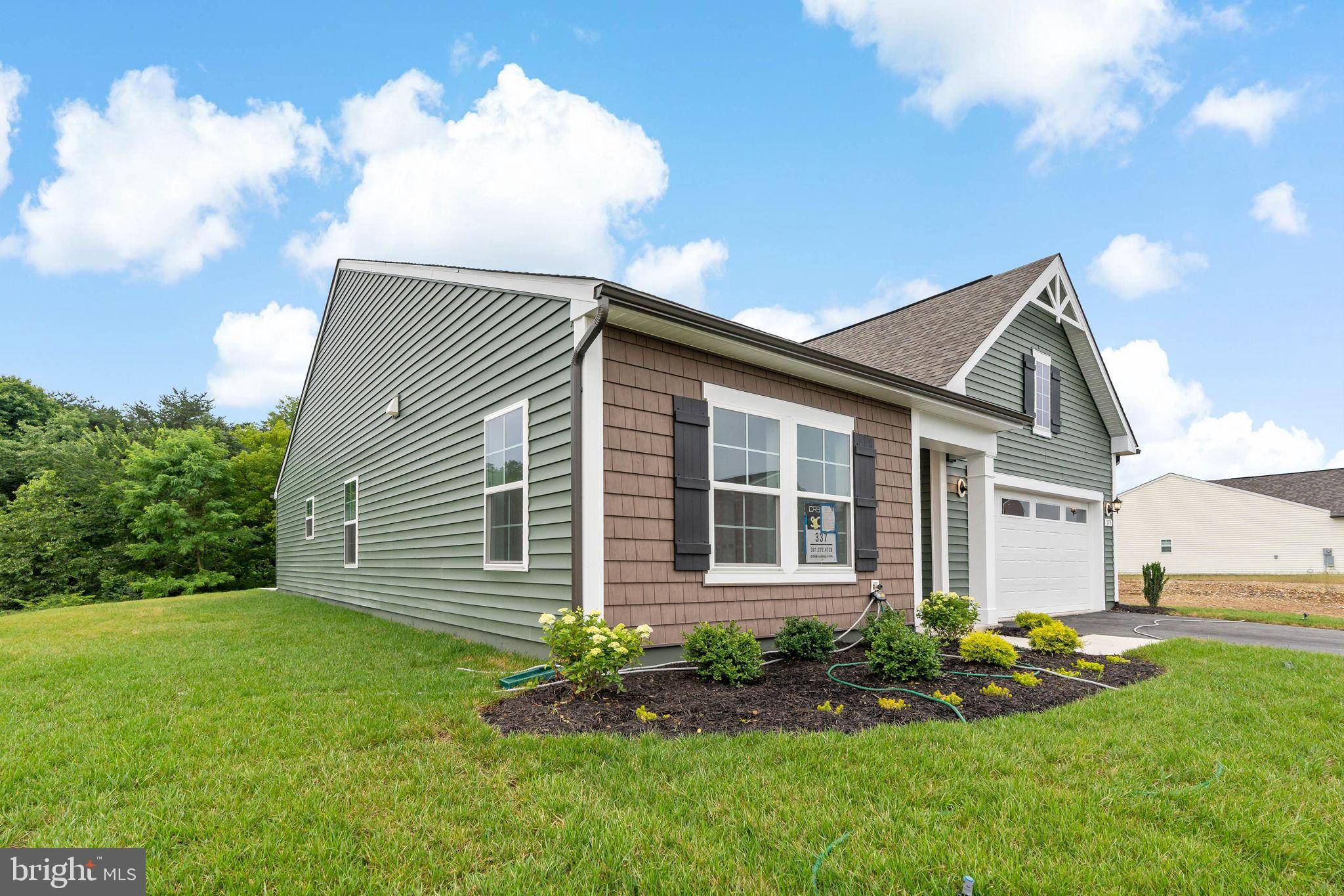 Inwood, WV 25428,175 OUTRIGGER RD