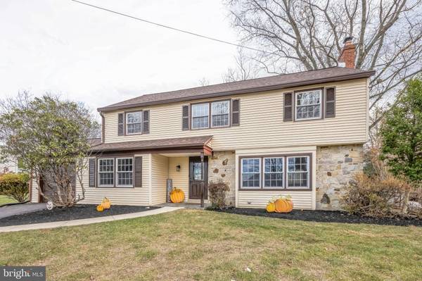 5 LITTLE LN, Media, PA 19063