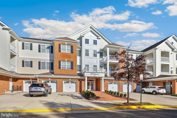 15211 ROYAL CREST DR #406, Haymarket, VA 20169