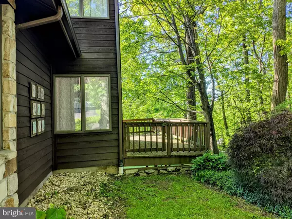 Frostburg, MD 21532,100 TEABERRY LN