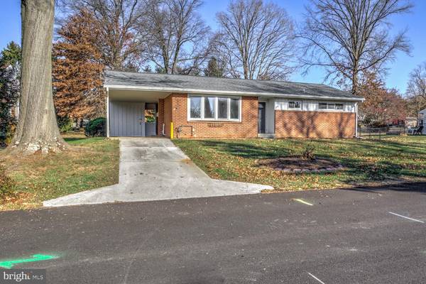 York, PA 17406,1719 ARGYLE DR