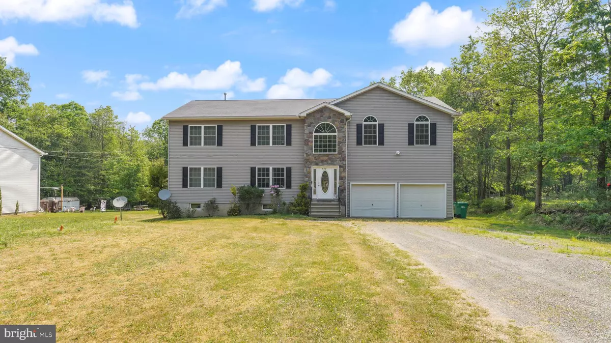 Long Pond, PA 18334,152 GRANITE RD