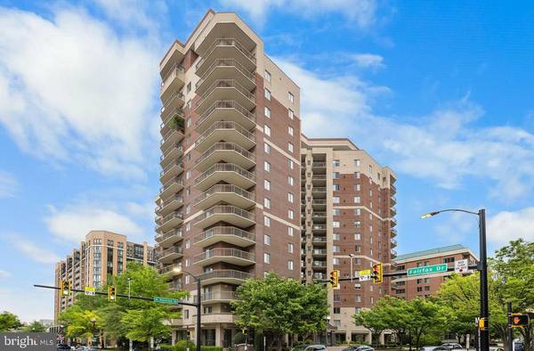 901 N MONROE ST #409, Arlington, VA 22201