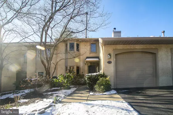 Elkins Park, PA 19027,273 IRONWOOD CIR #273