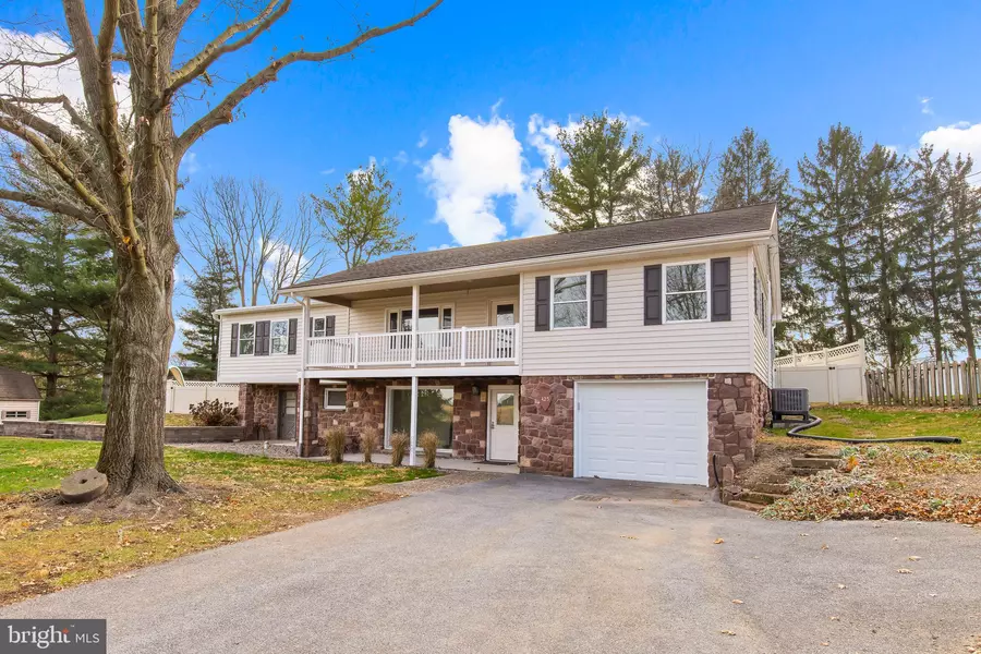 425 KENDIG DR, Manheim, PA 17545