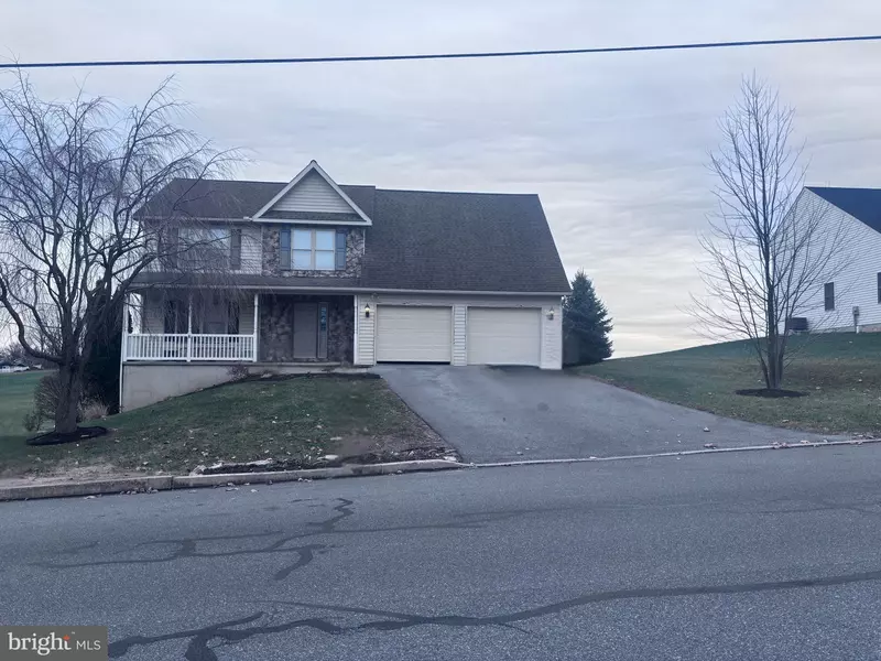 410 PLAZA DR, Palmyra, PA 17078