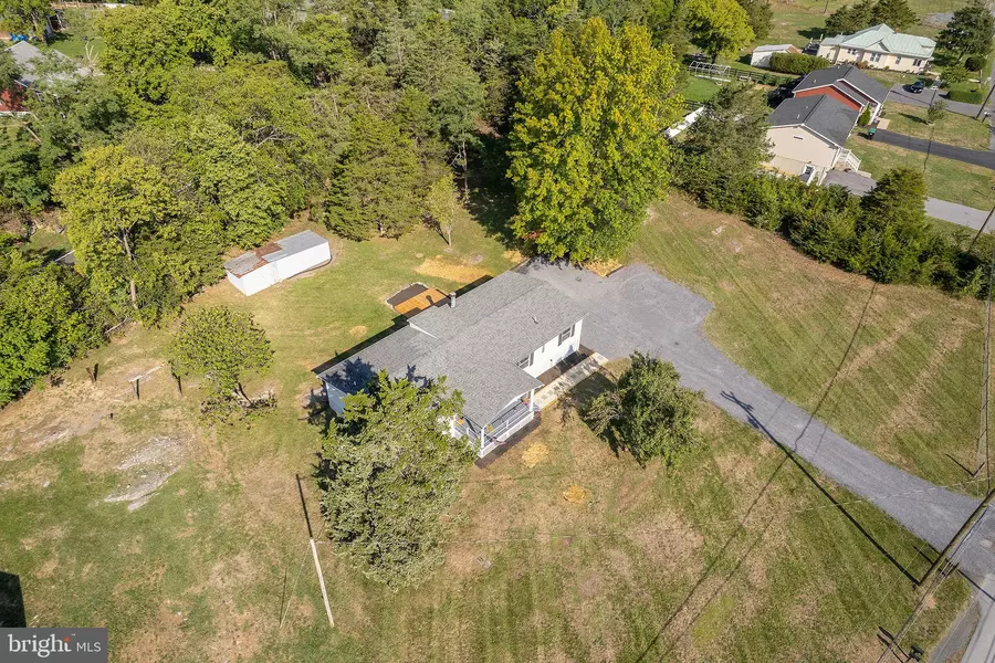 715 CAPON RD, Strasburg, VA 22657