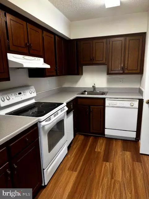 Alexandria, VA 22309,3803 LARAMIE PL #122 M