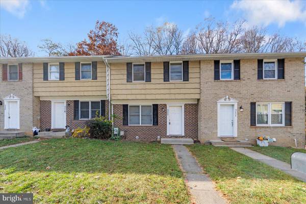 9232 WOODCREEK CT, Parkville, MD 21234