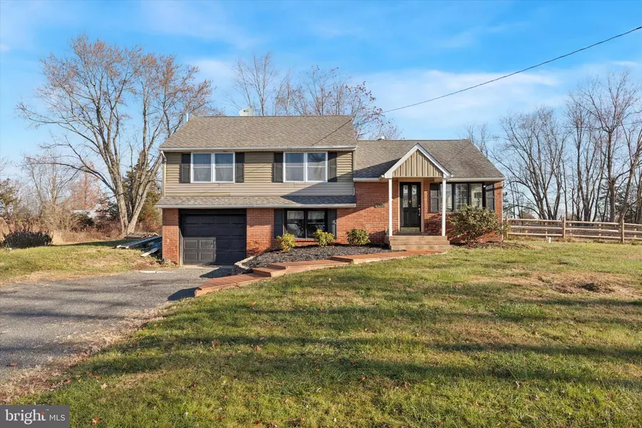 4945 DURHAM RD, Kintnersville, PA 18930