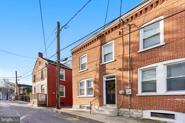 614 OLIVE ST, Lancaster, PA 17602