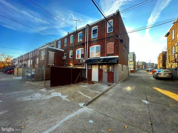 Philadelphia, PA 19124,2111 SHALLCROSS ST