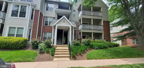 3912 PENDERVIEW DR #528, Fairfax, VA 22033