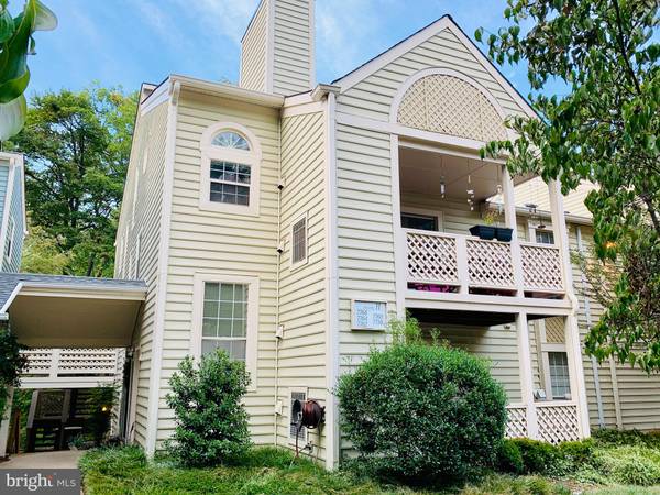 7762 WILLOW POINT DR, Falls Church, VA 22042