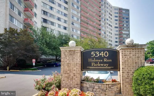 5340 HOLMES RUN PKWY #108, Alexandria, VA 22304