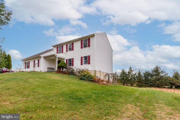 605 MAYTOWN RD, Elizabethtown, PA 17022