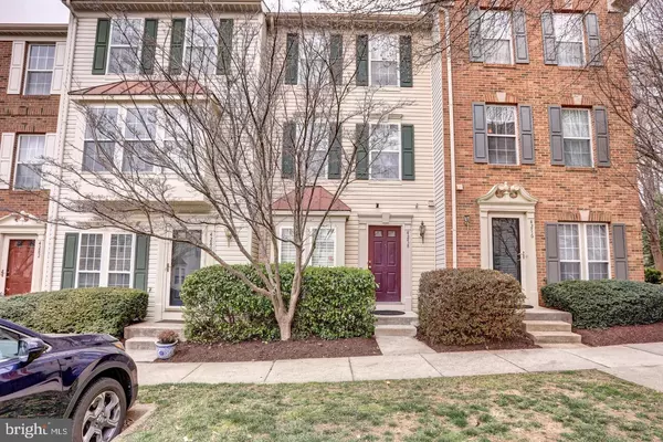 4278 WHEELED CAISSON SQ, Fairfax, VA 22033