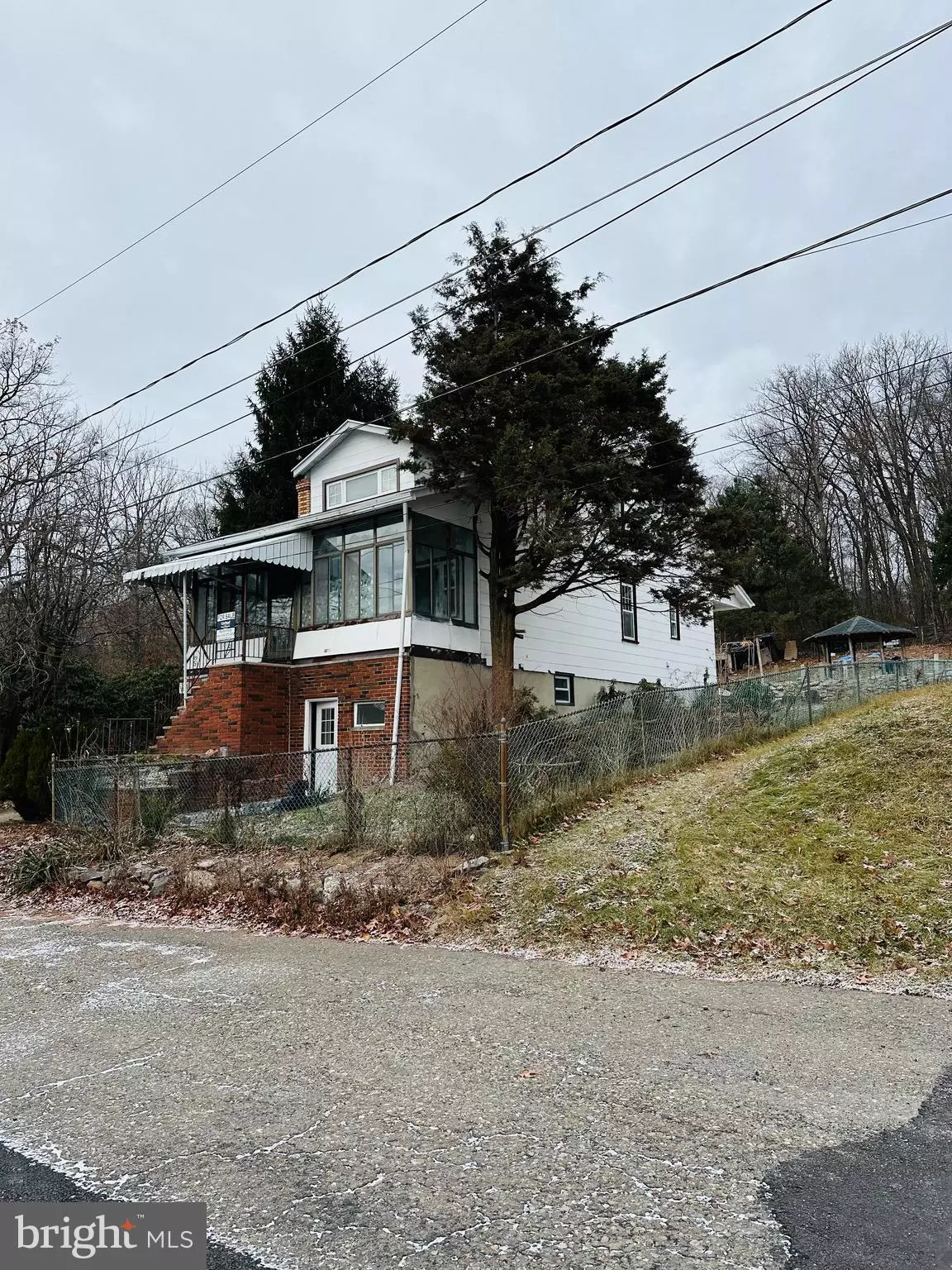 Frackville, PA 17931,735 W JOHN ST