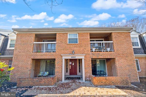 5902 COVE LANDING RD #304,  Burke,  VA 22015