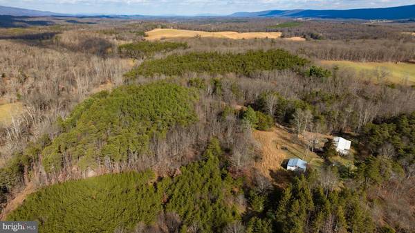 Berkeley Springs, WV 25411,15.3 AC PCL B- OFF VIRGINIA LINE RD