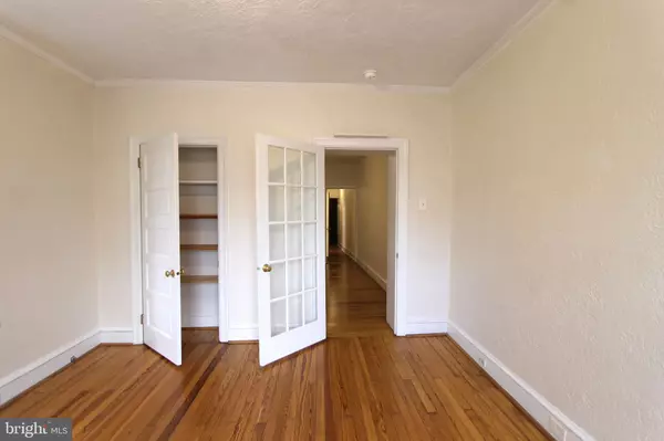 Philadelphia, PA 19118,8418-24 GERMANTOWN AVE #2-B